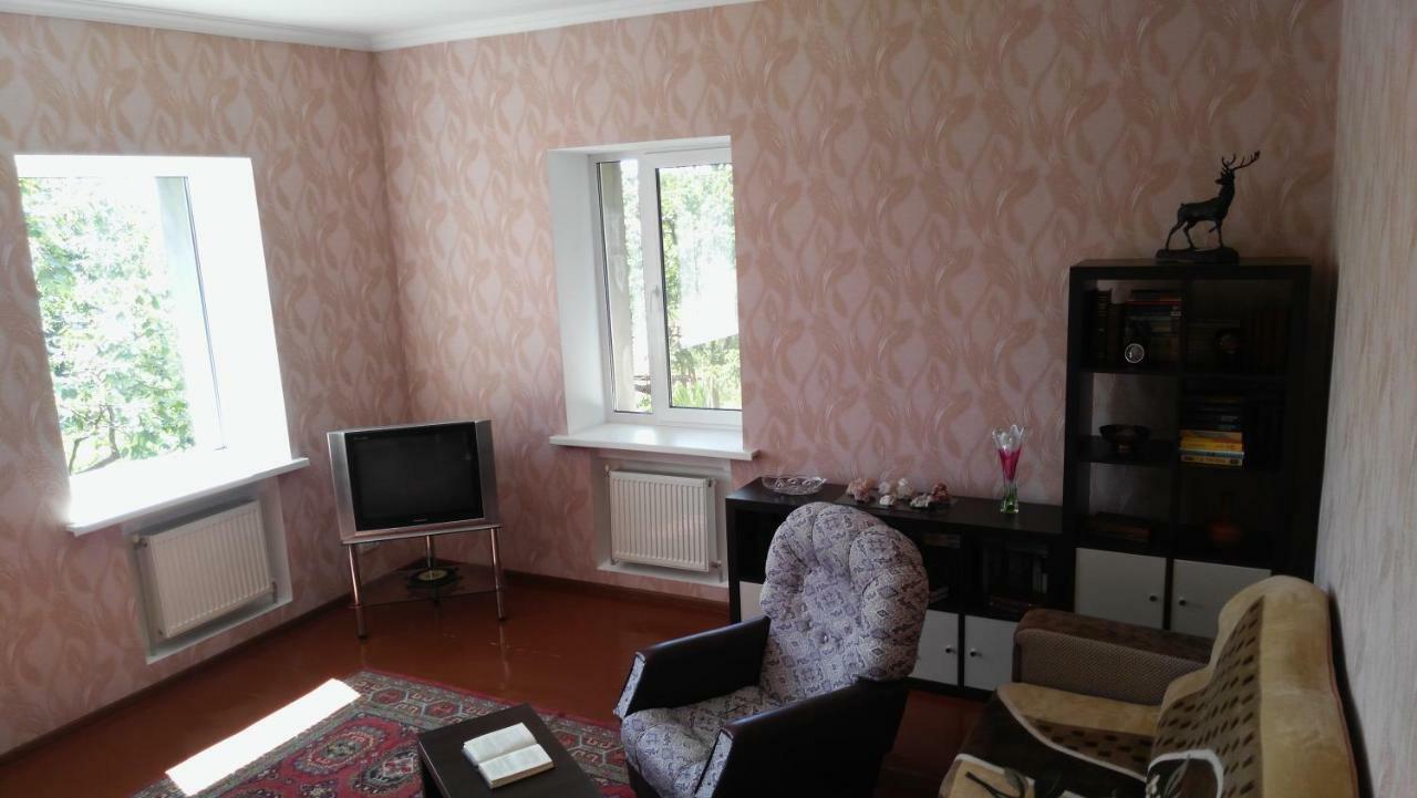 Separate Room Homestay In A Private House, Facilities Shared With Owner Berdychiv Dış mekan fotoğraf
